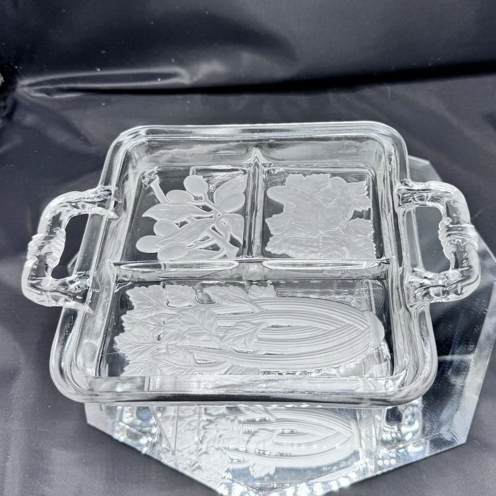Duncan Miller‎ Intaglio Carved Glass 3-Section Square 7.5
